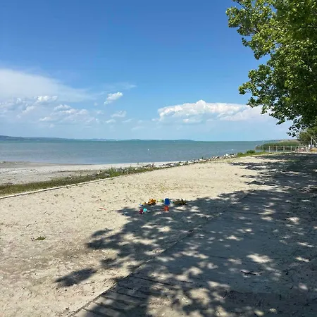 Apartament With Pool In 55233 Balatonlelle