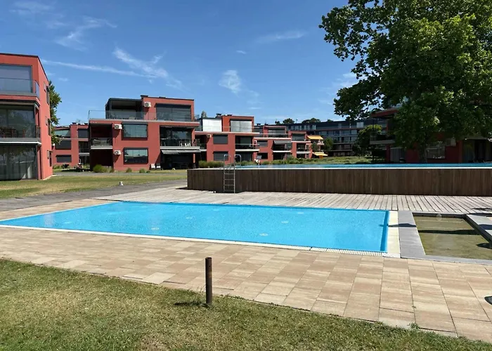 Appartement With Pool In 55233