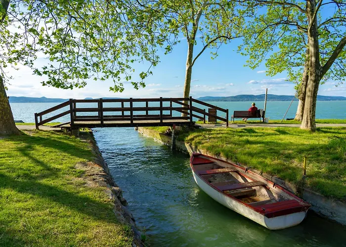 With Pool In 55233 * Balatonlelle